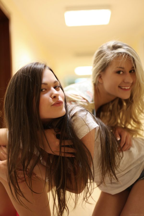 PHOTO | 00 133 600x900 - Amelie B, Candice B Naughty Teens