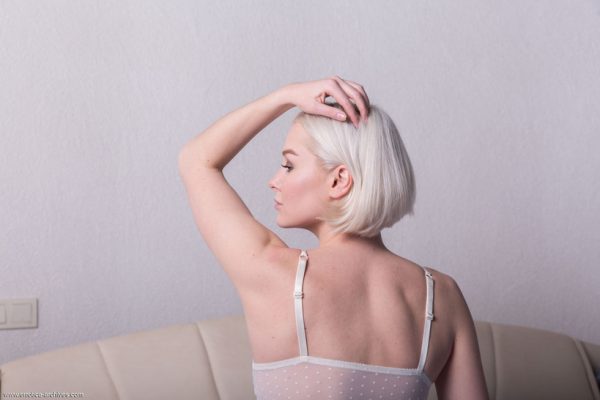 PHOTO | 02 40 600x400 - Blonde Natalie P