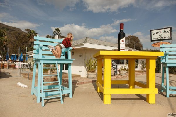 PHOTO | 00 110 600x400 - Natasha Legeyda