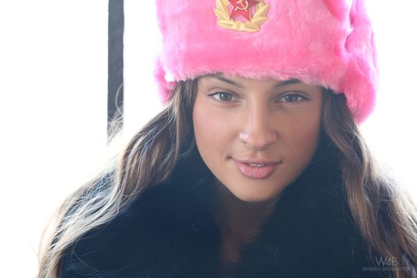 PHOTO | 01 93 600x400 - Maria Ryabushkina - Play with Her