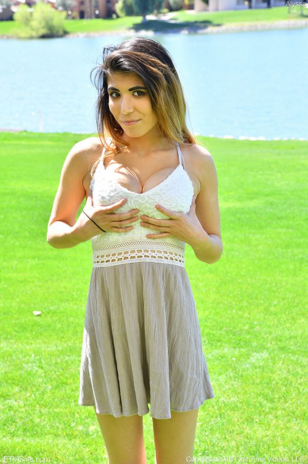 PHOTO | 08 67 600x902 - Cutie With The Braces