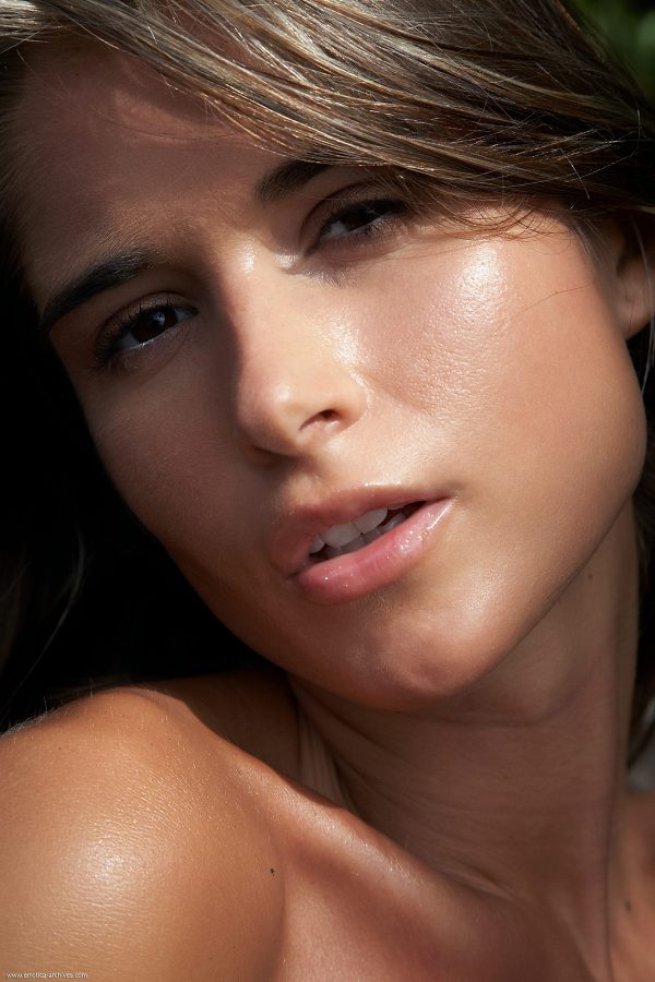 PHOTO | 12 112 600x900 - Seaside Exercise with Nessa Devil