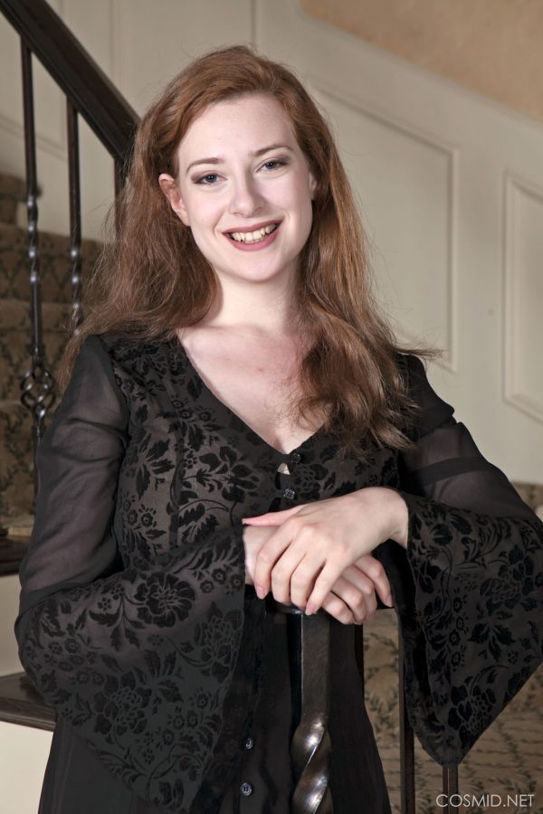 PHOTO | 1 7 600x900 - Misha Lowe On The Steps Cosmid