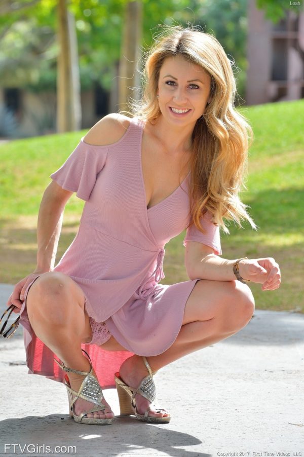 PHOTO | Leah First Time Nude 00 600x902 - Leah - First Time Nude